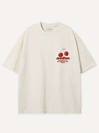 Vendor 1: Quinita Ponguane 👕 T-Shirt – 250 MZN A soft and breathable t-shirt, perfect for everyday wear. Made from quality fabric, it’s comfortable, stylish, and easy to pair with jeans, shorts, or skirts. Available in various colors and sizes.